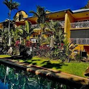 https://the-york-beachfront-holiday-apartments.queenslandhotels.net